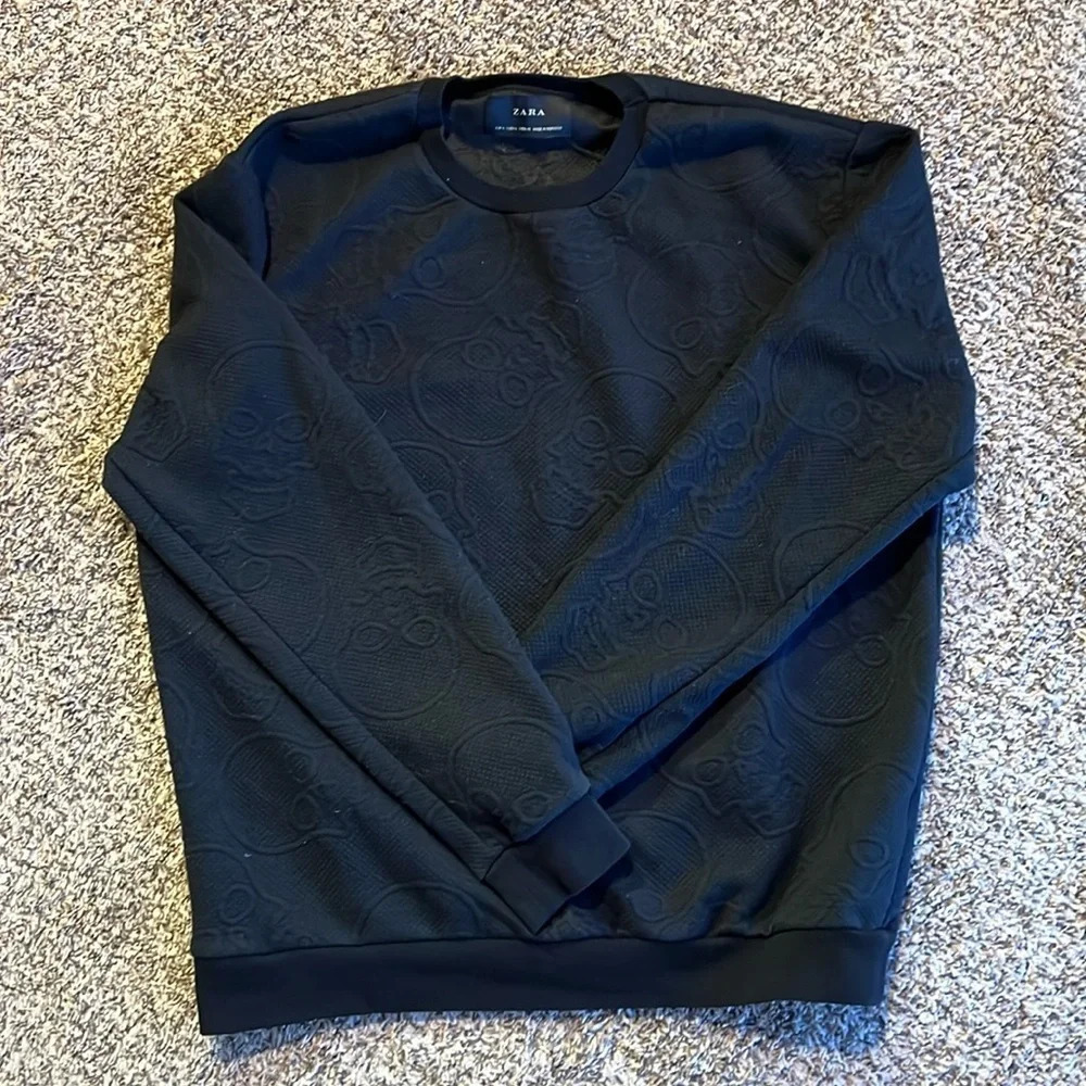 Zara‎ Skull Sweatshirt